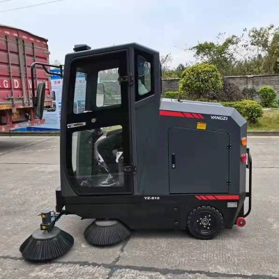 Xe quét rác ngồi lái Cabin Yangzi S10